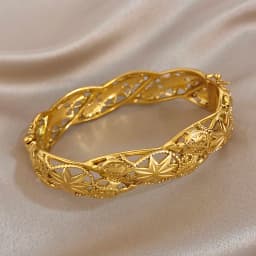 Greatera Retro Plated Gold Women's Cuff Bracelet Classic Geometry Hollow Stainless Steel Charm Colorfast Bangle European America