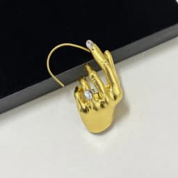 1PC Fashion Exaggertaed Metal Hand Left Earcuff Dangle Earrings for Women Statement Jewelry Accessory for Party And Show