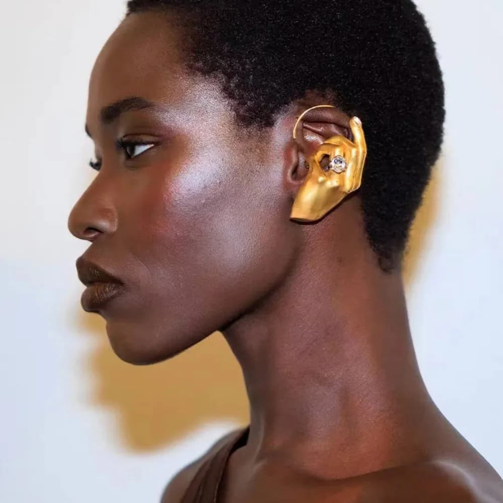 1PC Fashion Exaggertaed Metal Hand Left Earcuff Dangle Earrings for Women Statement Jewelry Accessory for Party And Show