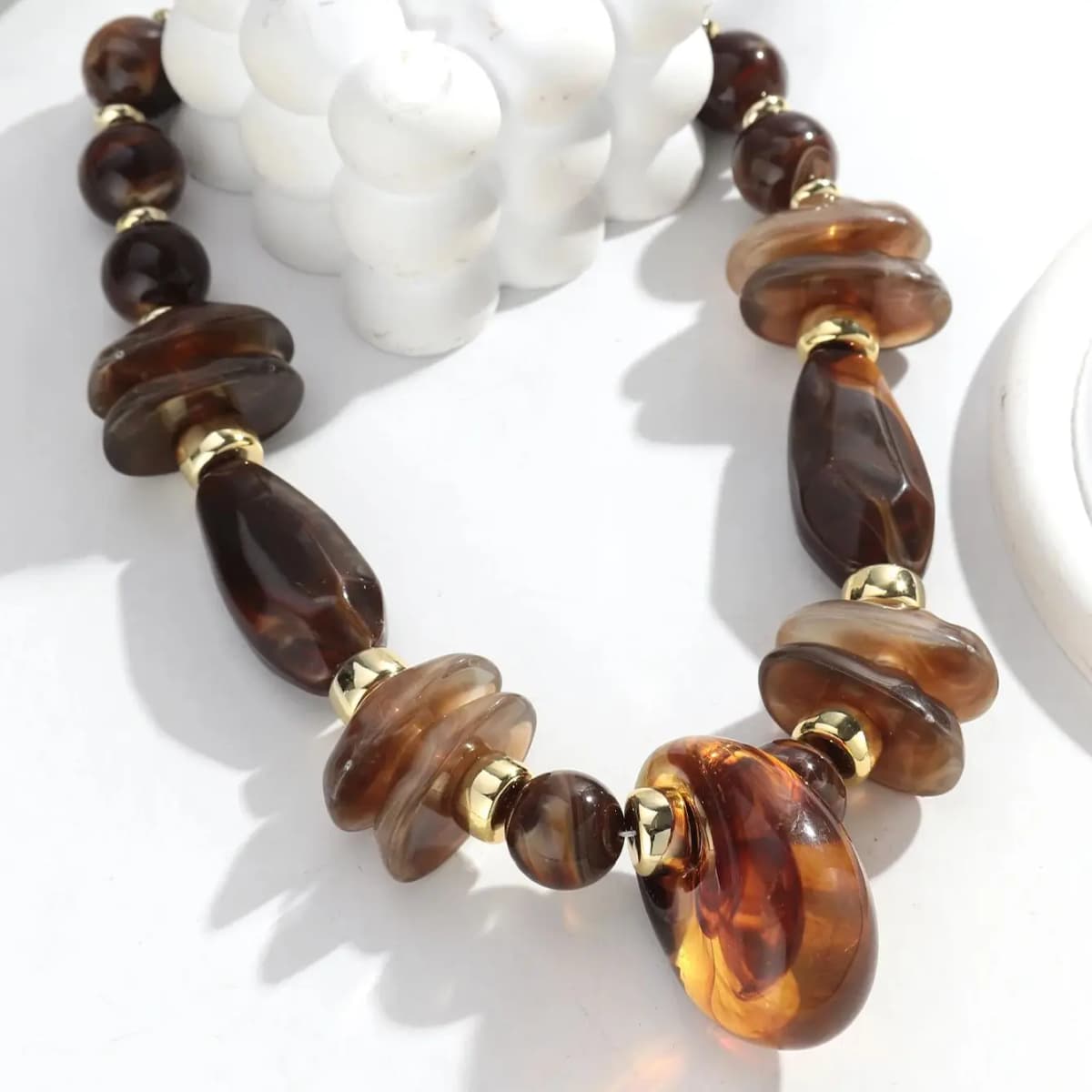 Vintage Acrylic Irregular Geometric Beads Necklaces for Women Exaggerated Resin Waterdrop Pendant Choker Handmade Jewelry Gifts