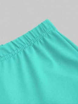 Fresh Mint Green Short-Sleeve Letter-Number Outfit for Girls Aged 4-12, with White Short-Sleeve Top and Mint Green "67 Six Seven" Letter-Number Print on Bell-Bottom Pants