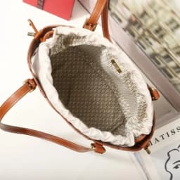CH High-end Brand Women's Handbag Fashion Hollow 2026 New Large Capacity Simple Shoulder Bag