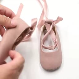 Fashion Newborn Baby Girl Shoes First Walkers Moccasins Cross Ribbon Princess Dance Soft Sole Infant Toddler Shoes Footwear