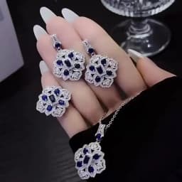 2024 New Trendy Lab Sapphire Jewelry Sets 14K White Gold Plated Ring Earring Necklace Female Vintage Wedding Banquet Accessories
