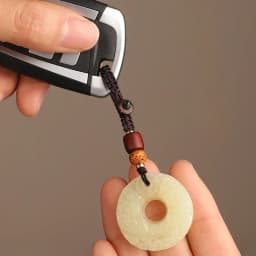 Natural Carving Jade Safety Buckle Bite Money Pixiu Keychain Wealth Transfer Handcrafted Retro Carved Bodhi Sandalwood Pendant