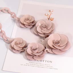 Blucome 2022 New Acrylic Flower Shape Necklace Female Exaggerated Clavicle Sweater Necklace Unique Women Girls Pendant Jewelry