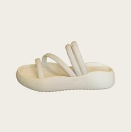 Super Soft Summer Beach Non-Slip Fashionable and Versatile Thick-Soled Women's Casual Sandals