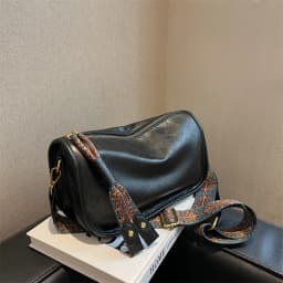 Explosive Shoulder Bag Dumpling Women's Popular Bag Female New Fashion Broadband Pillow Bag