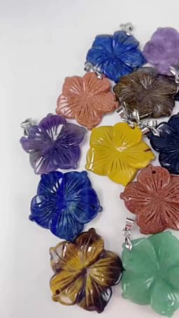 New 28MM Peach Blossom Pendant Natural Stone Amethyst Tiger Eye Agate Crystal Necklace Pendant DIY Jewelry Accessories Wholesale
