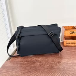 Fashion Leisure Nylon Shoulder Bag Solid Color Waterproof Cross-body Unisex Messenger Bag for Men And Women