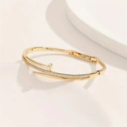 A Copper Inlaid Zircon Series Adjustable Bracelet With A Sweet, Romantic And Niche Design, Perfect As A Gift For Girls