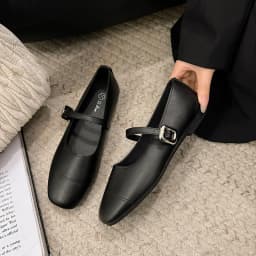 New style of retro soft leather Mary Jane women's shoes elegant French style small buckle flat sole fashionable single shoes2025