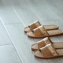Bamboo & Rattan Summer Slippers for Women/Men - Breathable Couple Sandals, Soft Sole Anti-Slip Indoor Slides for Home/Beach