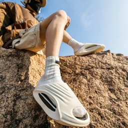 "New Unisex Sport Slides - Thick Sole Anti-Slip Motorcycle Sandals for Men/Women, Beach Basketball Outdoor Summer Footwear