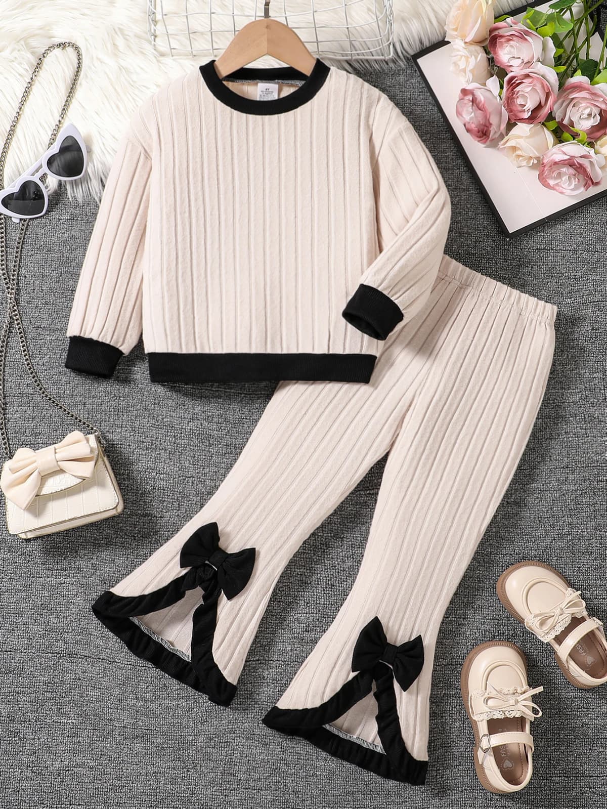 2-Piece Spring and Autumn Fashion Set for Girls Aged 4-8, Featuring a Round-Neck Knitted Top and Loose Knitted Pants, Suitable as Eid, Easter, Carnival, Spring Festival, or Holiday Gifts