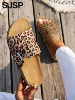 Four-Season Open-Toe Sandals for Outdoor Wear, New Spring and Autumn Women's Sandals, Simple, Casual, Fashionable, Versatile, Blue and Brown Cork Sole Sandals, Animal Print Leopard Print Slide Sandals with Adjustable Buckle Straps, Casual Open-Toe Flat Shoes Suitable for Beach and Outdoor Relaxation, Outdoor Sandals | Adjustable Sandals | Cork Soles
