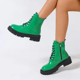 Fashionable New Comfortable Thick Soled Wear-resistant Women's Boots Sexy and Elegant in Winter Solid Color Casual Short Boots