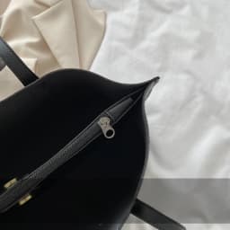 New Trend Retro Solid Color PU Leather Underarm Bag Simple Women Large Capacity Bag Shopping Travel Elegant Unisex Tote Bags