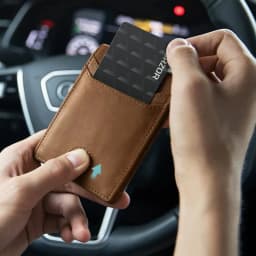 Retro Minimalist Men's AirTag Wallet RFID Blocking Wallet Multi Card Holder for Apple AirTag High Quality Genuine Leather Purse