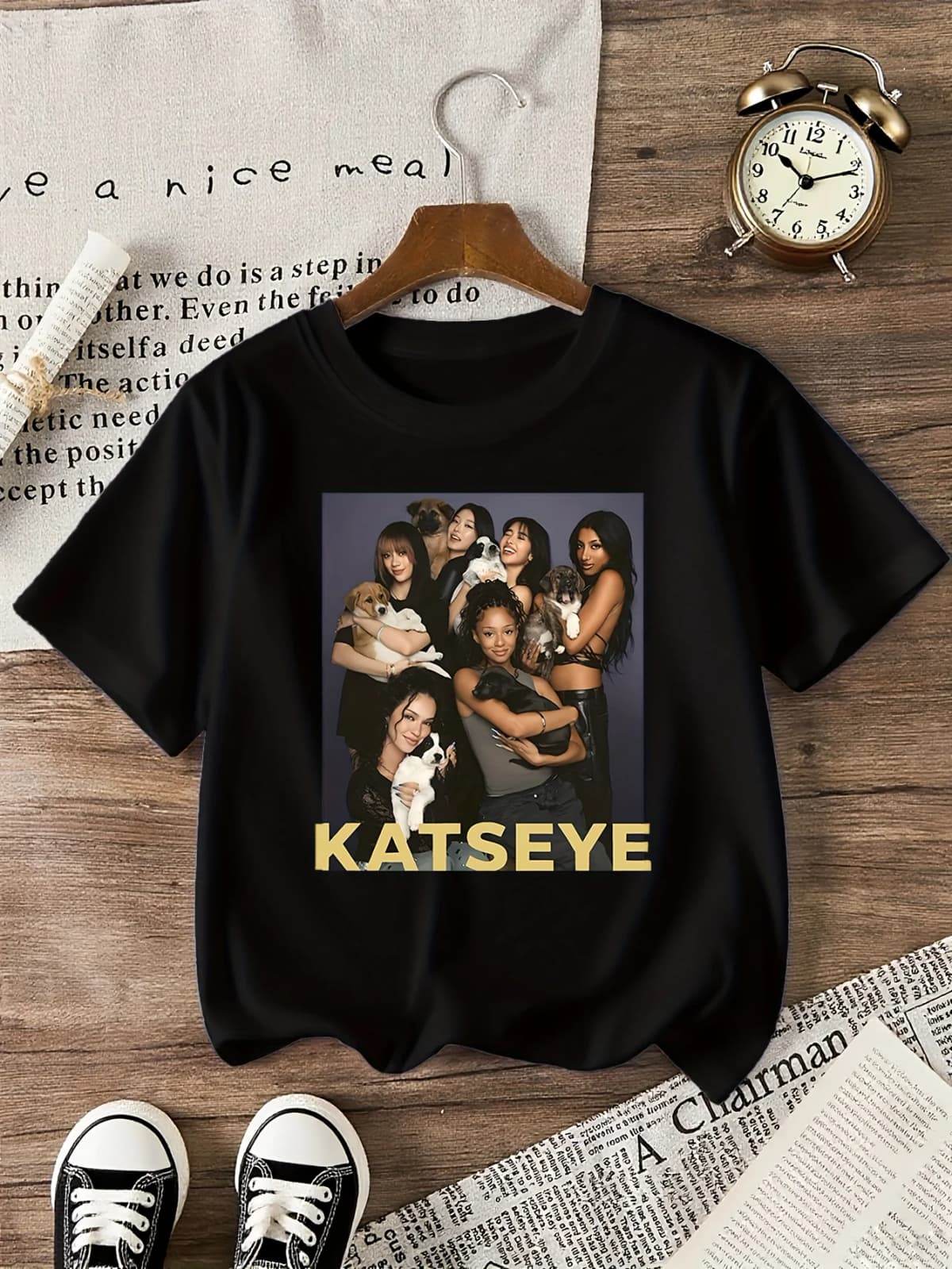 Girls' graphic T-shirt suitable for children featuring KATSEYE print design casual short sleeves crew neck