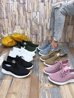 Women's Leisure Sports Shoes in Solid Colors with Knit Upper and Soft Soles for Running Tennis and Workouts Ideal for Travel