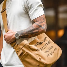Maden Vintage Large-capacity Magnetic Buckle Crossbody Newsboy Bag Letter Design Canvas Motorcycle Computer Tote Messenger Bags