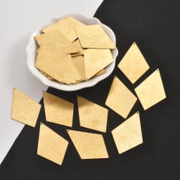 6pcs original brass single hole brushed solid flat rhombus pieces are used to make charming earring necklace pendant components