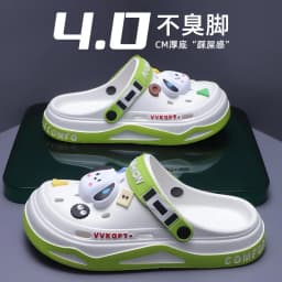 Fashion Clogs For Men EVA Light Hole Garden Shoes Outdoor Male Beach Sandals Home Bathroom Shoe Unisex Casual Slides