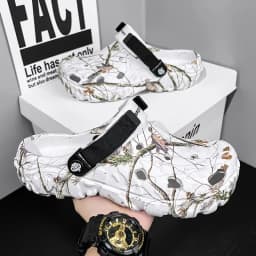 18 Men Shoes Slippers Men Garden Flat Sandals Platform Sandals Man Summer Sandals Male Sneakers Outdoor Flip Flops Home Clogs