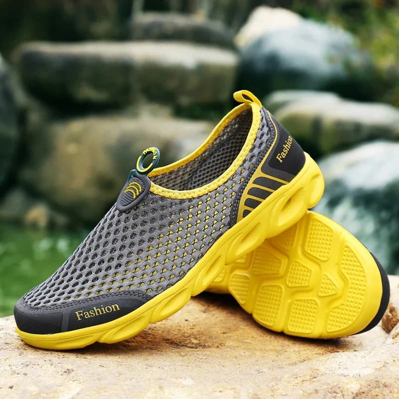 Men Sandals Quick-Drying Hiking Wading Shoes Outdoor Non-Slip Sneakers Breathable Men Aqua Shoes Summer Water Shoes Couple Flats