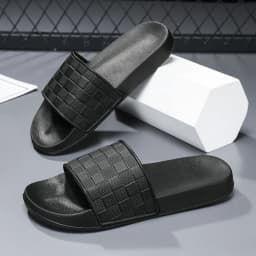 Summer Men's Slippers Are Comfortable and Simple. Sandals and Checkered Slippers Are Fashionable Outdoor Beach Slippers 45 46