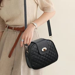 Small Quilted Crossbody Bag, Stylish PU Leather Shoulder Purse with Vintage Round Shape, Trendy Accent - Perfect for Daily Use