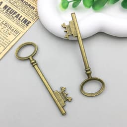 10pcs/Lot Retro Antique Bronze Heart Engraved Vintage Key Pendant-DIY Jewelry Charms for Necklace&Keychain Craft Making Supplies