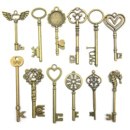 10pcs/Lot Retro Antique Bronze Heart Engraved Vintage Key Pendant-DIY Jewelry Charms for Necklace&Keychain Craft Making Supplies