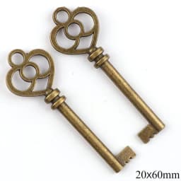 10pcs/Lot Retro Antique Bronze Heart Engraved Vintage Key Pendant-DIY Jewelry Charms for Necklace&Keychain Craft Making Supplies
