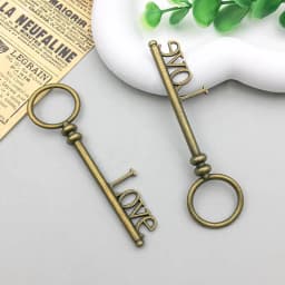 10pcs/Lot Retro Antique Bronze Heart Engraved Vintage Key Pendant-DIY Jewelry Charms for Necklace&Keychain Craft Making Supplies