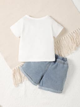 Two Piece Set of Cute Letter Small Bear Printed Khaki Short-Sleeved Round-Neck T-Shirt and Blue Denim Shorts for Baby Boys