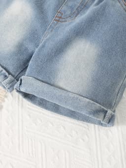 Two Piece Set of Cute Letter Small Bear Printed Khaki Short-Sleeved Round-Neck T-Shirt and Blue Denim Shorts for Baby Boys