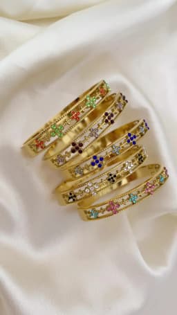 Luxury Bangles Popular Stainless Steel Trendy High Quality Inlaid With Full Zircon Gold Plated Clover Four-leaf Shape Bangles