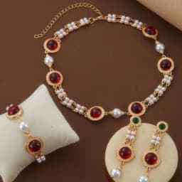 Exquisite Imitation Pearl Synthetic Gemstone Inlaid Necklace Earring Set for Women Collarbone Chain Fashion Jewelry Accessories