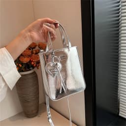 Fashion Pu Leather Shoulder Bag Chic Versatile Small Square Bag with Love Keychain Pendant High Quality Crossbody Bags for Women
