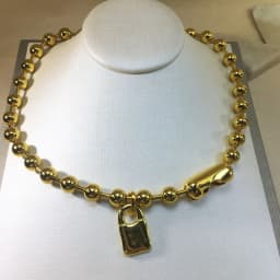 2025 new niche design gold and silver bead chain lock retro style and sexy necklace