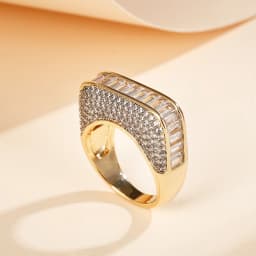 Hand -shaped design inlaid Ms. Ring Wasteen Ring Fashion Jewelry Copper Plated 18K Golden Birthday Memorial Exquisite Gift