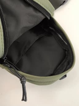 Trendy Contrasting Mini Chest Bag for Men Fashion Nylon Men's Lightweight Crossbody Bag Unisex Casual Street Phone Sling Bags