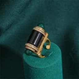Elegant Vintage Rings for Women Copper Antique Gold Color Oval Crystal Emerald Round Natural Stone Designer Retro Jewelry