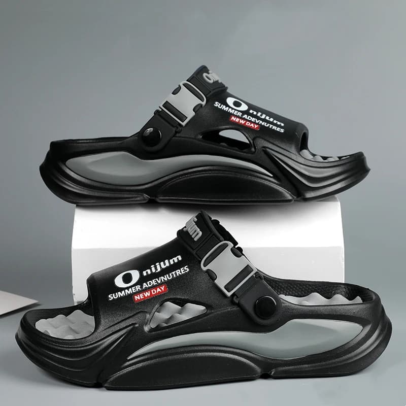 Summer Men's Massage Slippers Outdoor Sandals Beach Comfortable Indoor Slides Water Clogs Casual Shoes Men Women Home Slippers