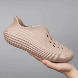 Fashion Lightweight Men's Sandals Summer EVA Man Beach Shoes Breathable Soft Men Water Shoes Comfortable Casual Walking Sneakers