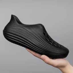 Fashion Lightweight Men's Sandals Summer EVA Man Beach Shoes Breathable Soft Men Water Shoes Comfortable Casual Walking Sneakers