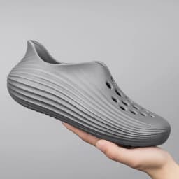 Fashion Lightweight Men's Sandals Summer EVA Man Beach Shoes Breathable Soft Men Water Shoes Comfortable Casual Walking Sneakers