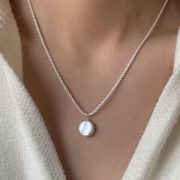New 925 Sterling Silver Sparkling Round Pearl Necklace Simple Style Charm Pendant Choker Birthday Gift for Women Fine Jewelry